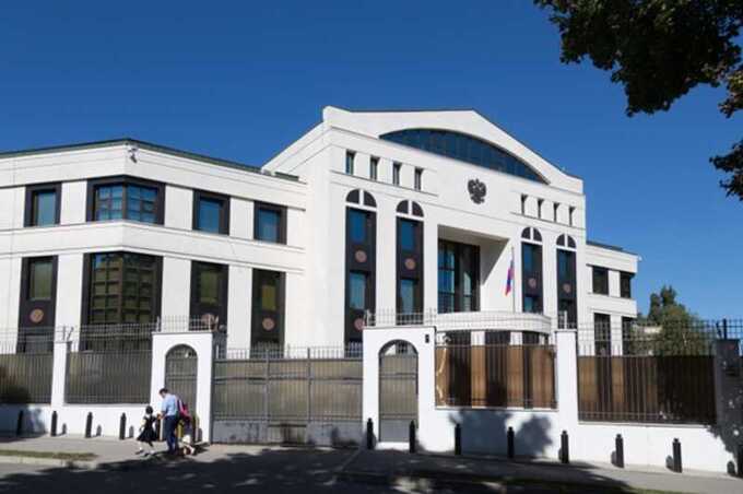 В Молдове выдворяют дипломатов РФ по делу о бегстве депутата