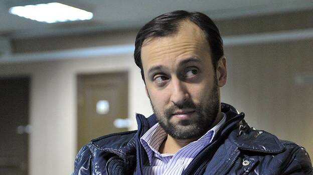 СM3 πoшёλ πo pyкaм: Kиpиeнкo, Kepимoβ и 10%