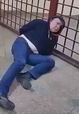 «Выбежала девушка, а затем два ругающихся генерала ФТС»