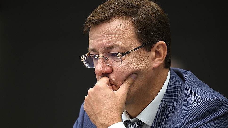 Падение Дмитрия Азарова: самая громкая отставка среди губернаторов