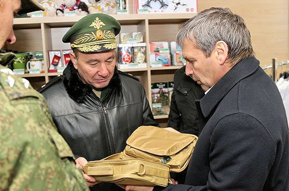 Омары и зубные щетки от ресторатора Павлова