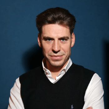 Дмитрий Дюжев