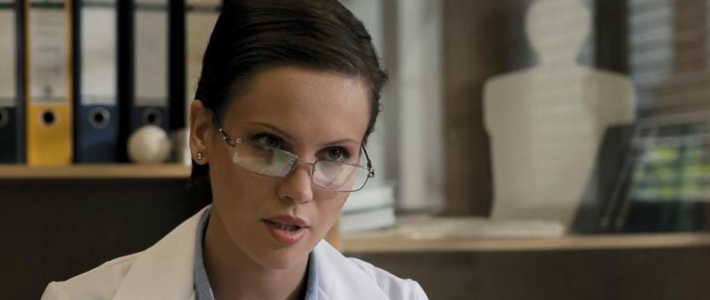 Евгения Серебренникова в фильме «Расплата»