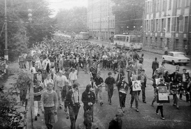 Похороны Виктора Цоя