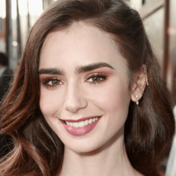 Лили Коллинз